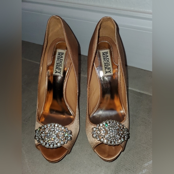 Badgley Mischka High Heels! - Picture 2 of 14